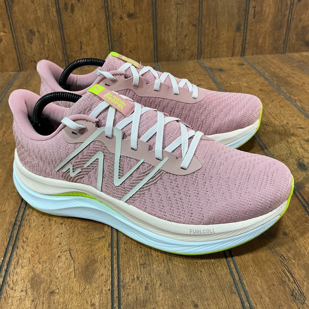 New Balance FuelCell Propel V4 Womens Pink Moon Running Shoes WFCPRCP4 Size 11 B